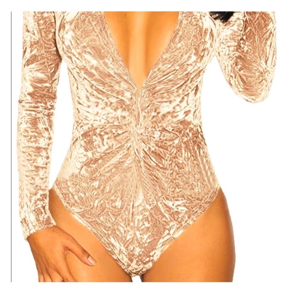 Makers of‎ Dreams Champagne Crushed Velvet Twist Front V-Neck Bodysuit S Glam